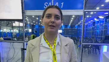 Capa do vídeo de depoimento de Juliana