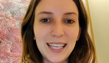 Capa do vídeo de depoimento de Laís